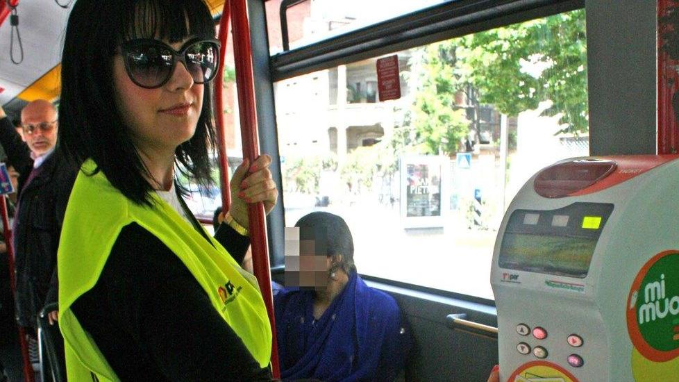 Sui bus si potrà pagare anche con la “carta”