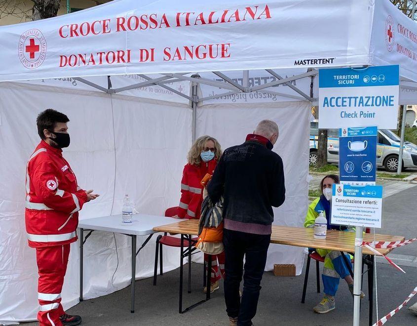 L’amaro destino del popolo dei volontari: «Tanti attendono ancora la vaccinazione» 