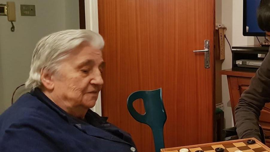 Aspettava il vaccino, muore la madre dei fratelli Lami: «Era iperfragile»