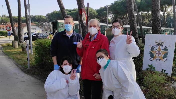 Agli ultraottantenni la dose si fa in caserma