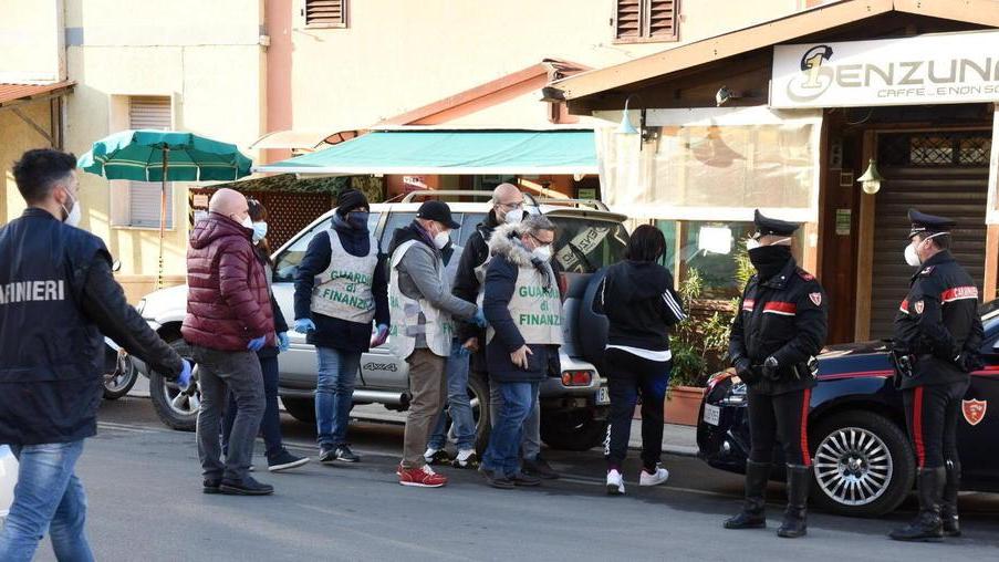 Prostituzione con le trans, Scatena va ai domiciliari