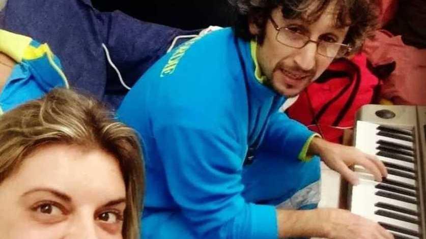 Il piccolo Glade ha fretta e così nasce in ambulanza «Che grande emozione»