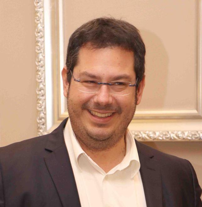 Protesta degli ambulanti «Vogliamo vendere intimo, baby e igiene»