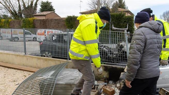Provinciale sotto accusa «La strada è pericolosa Rischiamo ogni giorno»