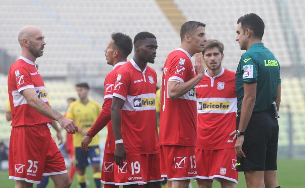 Grande rabbia in casa Carpi per l’ennesimo torto arbitrale Sono già sei i gol annullati 