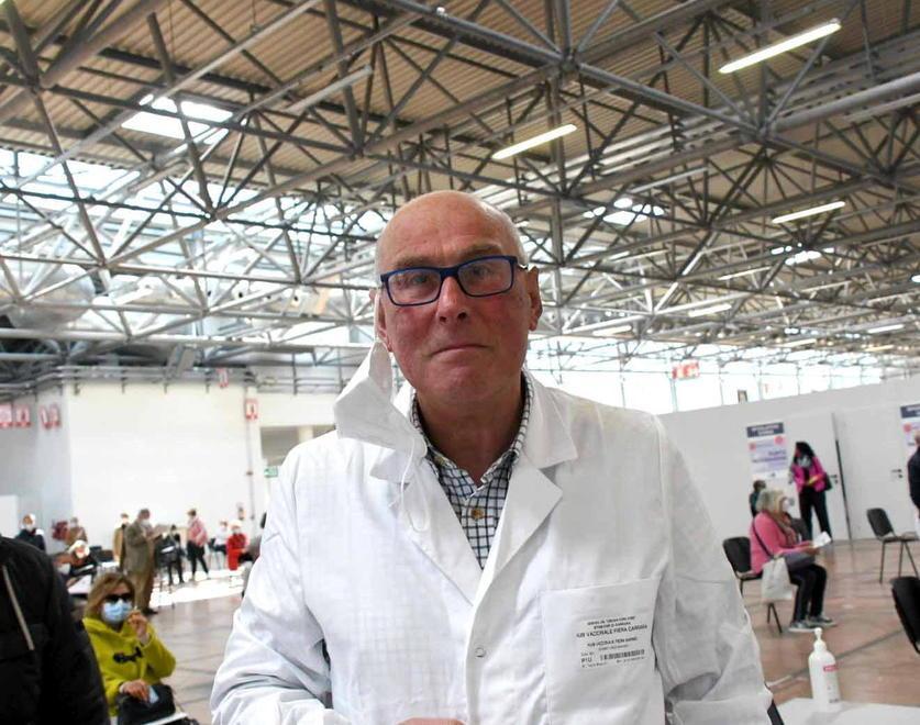 Il dottor Giovanni Dell’Orto, rientrato a lavoro dopo la pensione