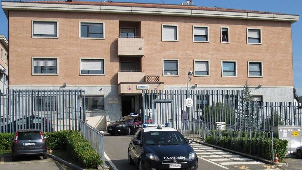Pavullo, con un coltello assale e rapina tabaccaio