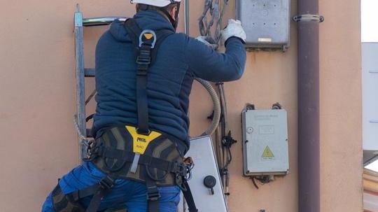 Operai Enel al lavoro Domani rischio blackout