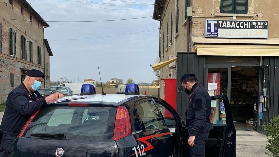 Ha 16 anni il bandito della tabaccheria Fermato dai carabinieri con il coltello