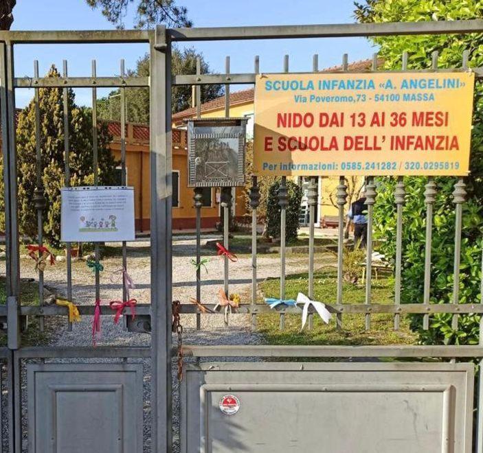 Flash mob senza striscioni, un fiocchetto per ogni bambino
