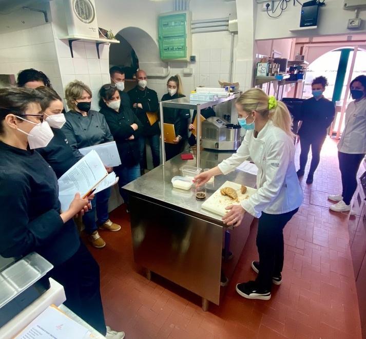 Ristoratori a scuola di dessert con la chef Loretta Fanella 