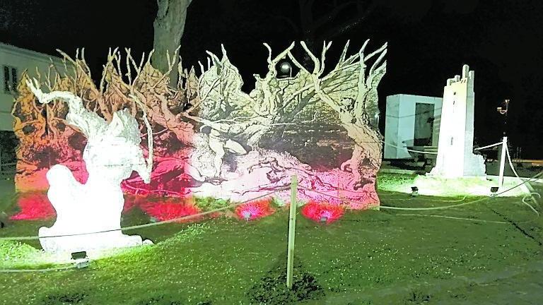 Legno, volontariato e creatività: la Divina Commedia... in piazza
