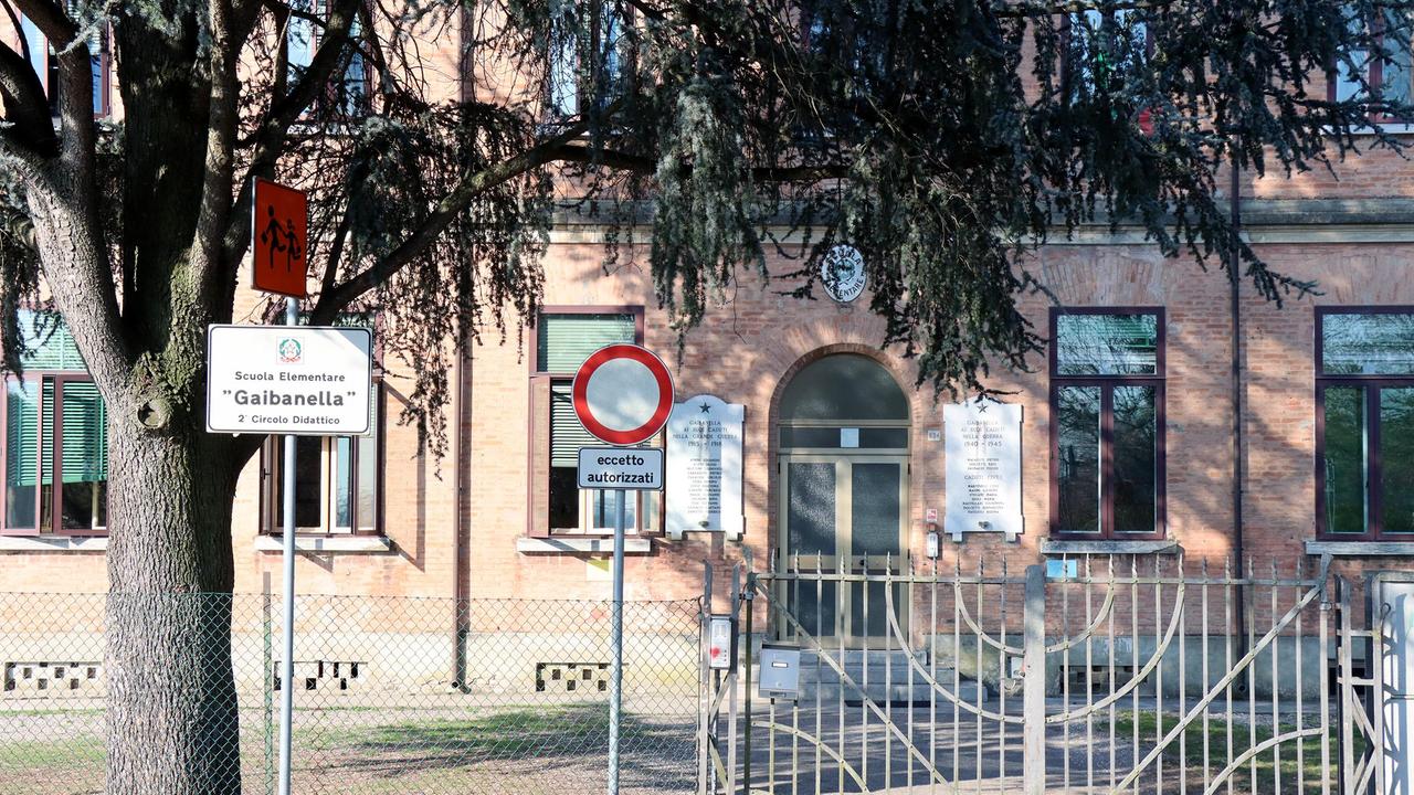 Gaibanella, le famiglie in rivolta: «I numeri ci sono, salvate la prima»
