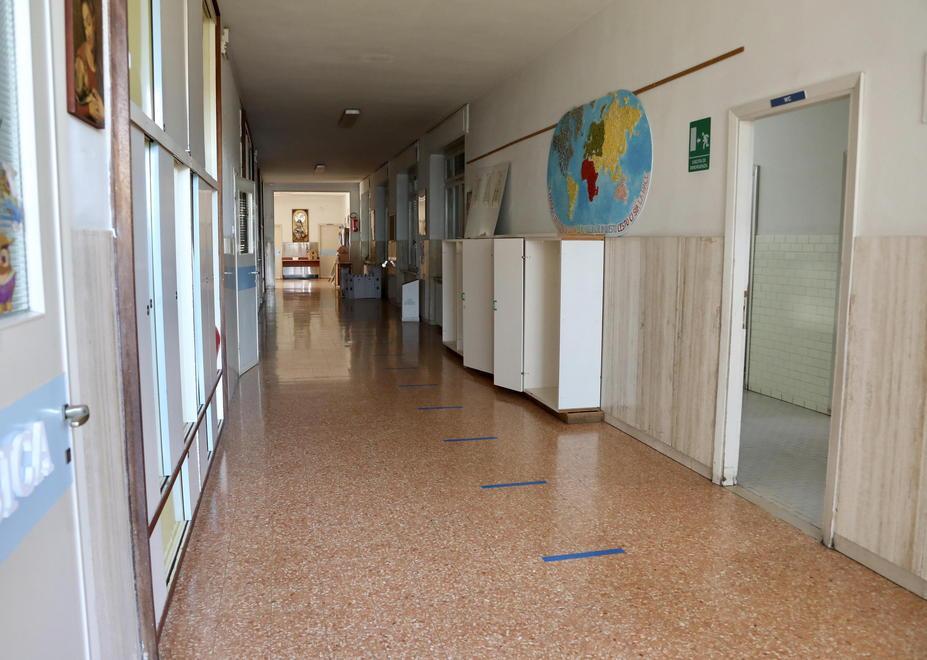 Sos aule, a disposizione la struttura delle ex scuole Venerini di Livorno: «Nessun lavoro da fare» 