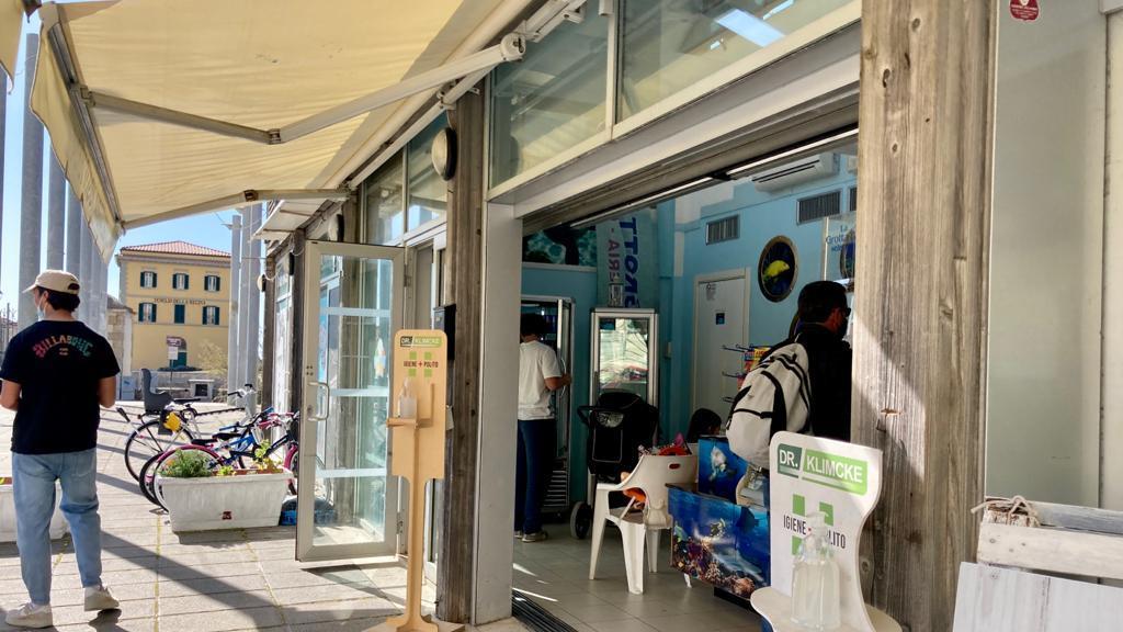 La gelateria "Grotta blu" (foto Michele Silvestri)