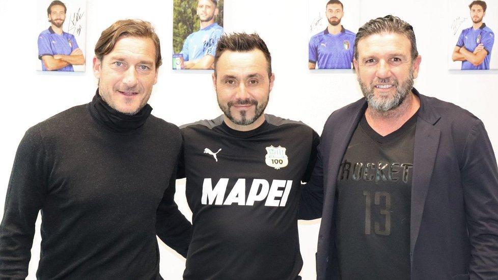 Sassuolo, il blitz a sorpresa e il saluto di Francesco Totti 