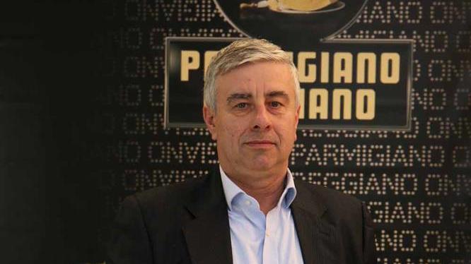 Parmigiano Reggiano: Reggio Emilia si spacca su Bertinelli