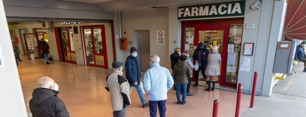 Modena, da maggio le vaccinazioni in farmacia: «Servono spazi e corsi di abilitazione» 