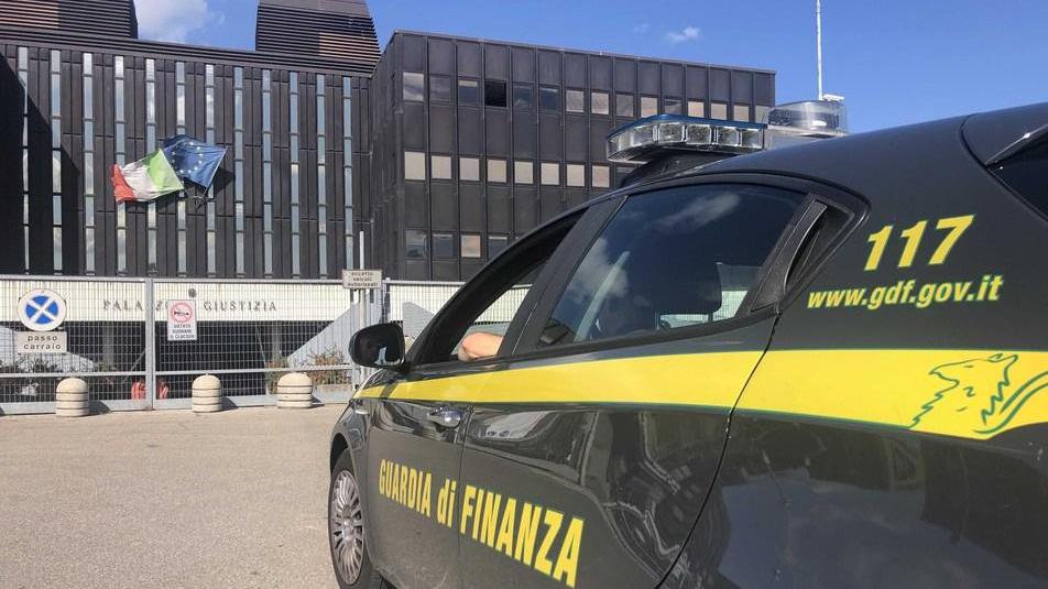 Attesa per gli altri 21 indagati nel calderone anche il sindaco