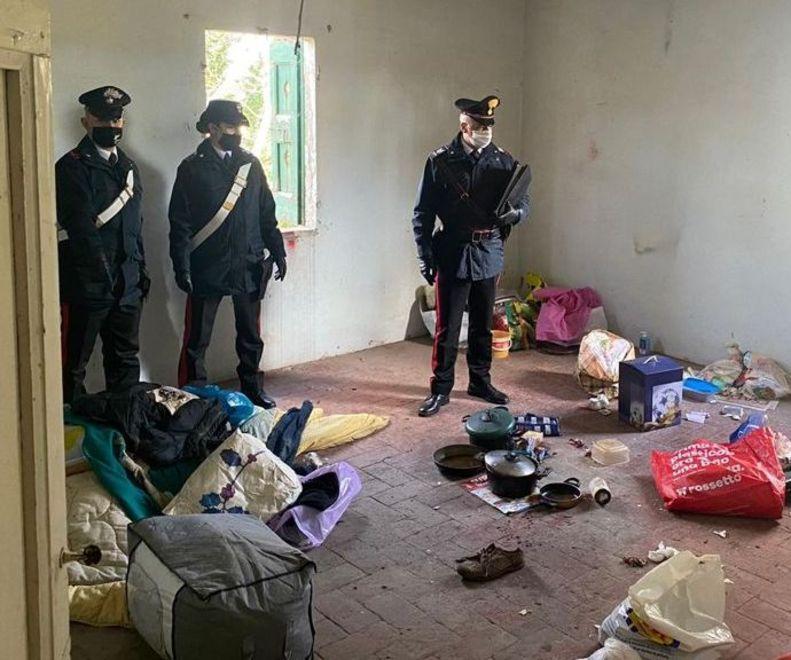 Morte del senzatetto nella casa abbandonata «Controlli costanti» 