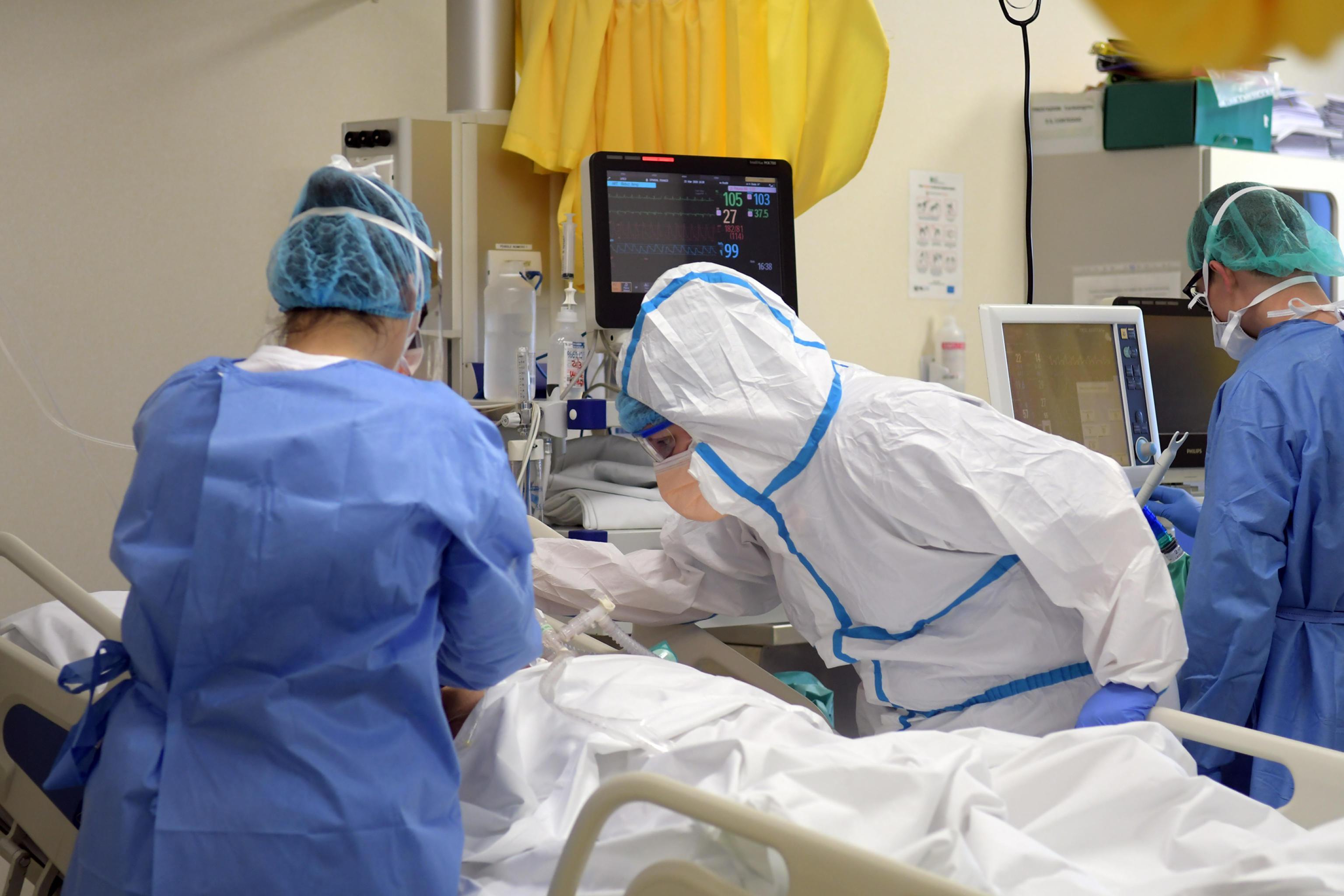 Coronavirus in Sardegna: 2 decessi e 473 nuovi casi, il tasso di positività balza al 7,13 per cento