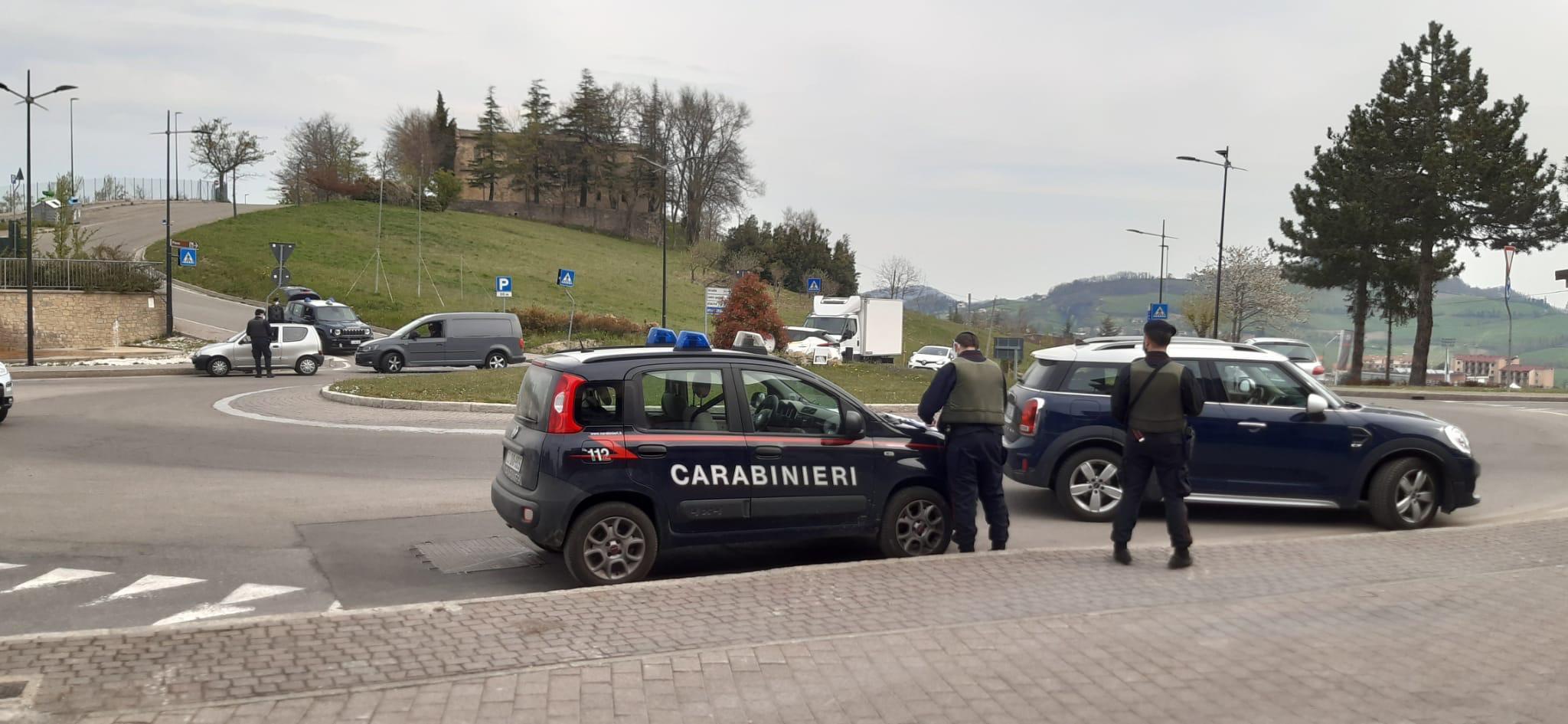 Trecento carabinieri sulle strade provinciali per i controlli pasquali 
