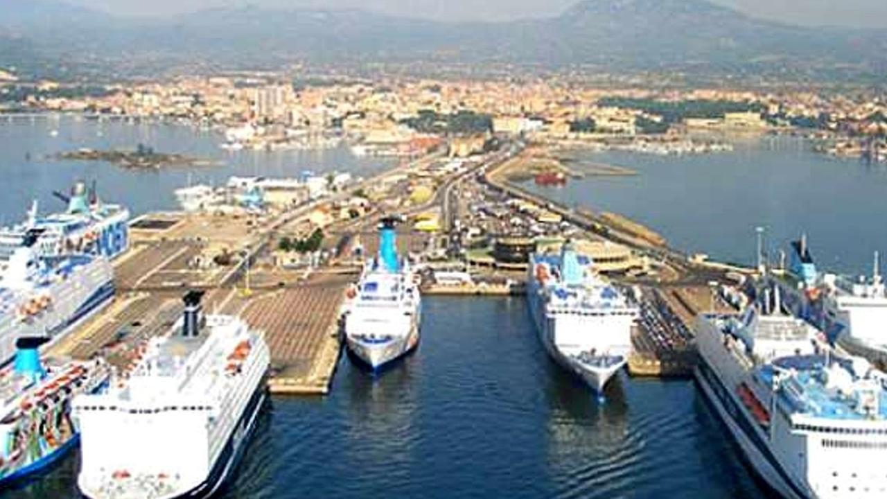 I porti italiani contro le tasse della Ue