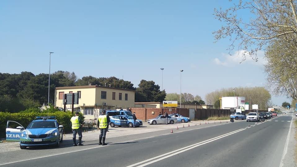 I controlli della polizia di Stato a Stagno
