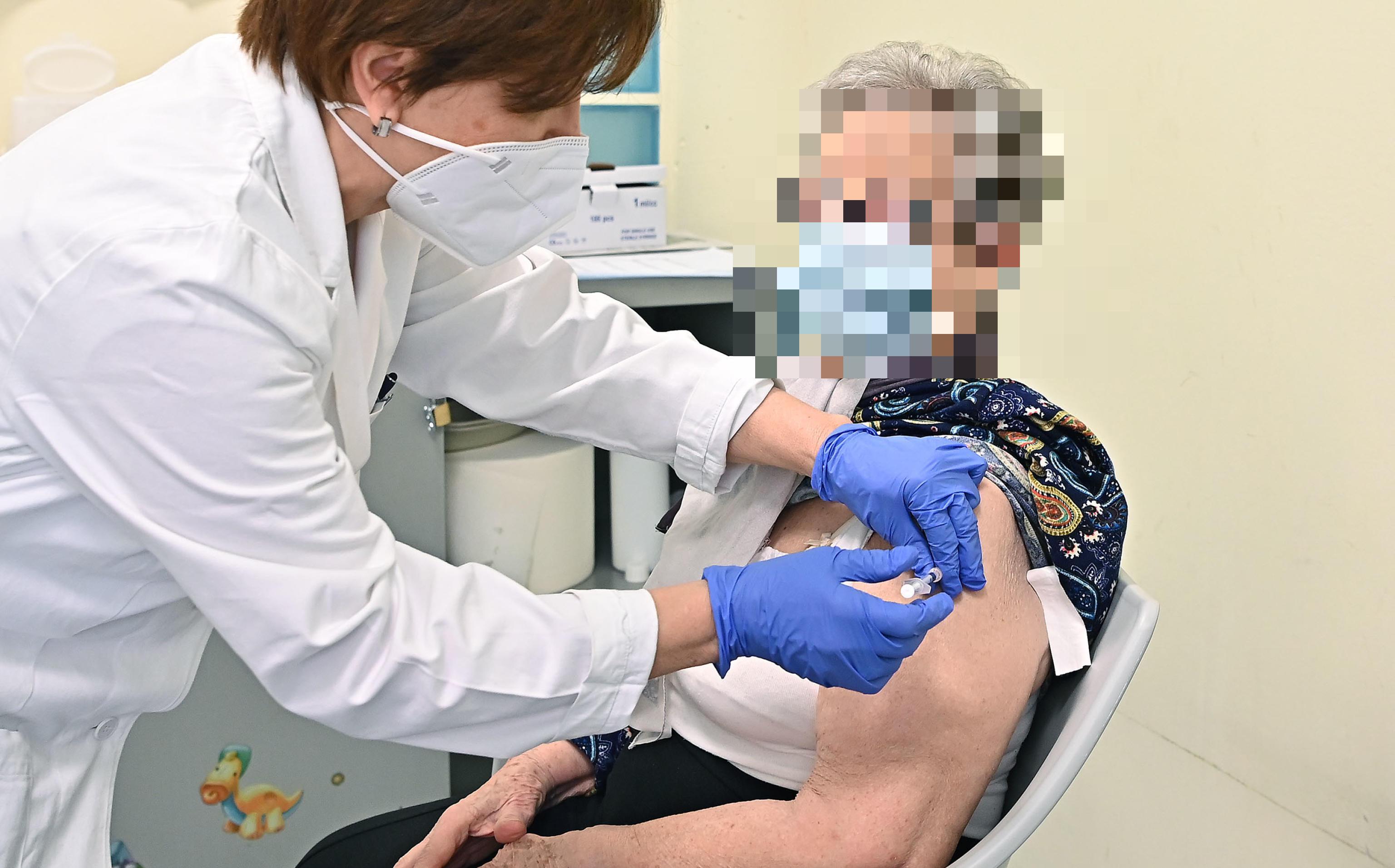 Sassari, al via la vaccinazione dei soggetti fragili