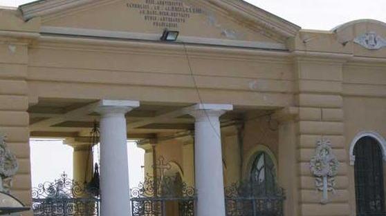 Estumulazioni e lavori di riqualificazione ai cimiteri comunali