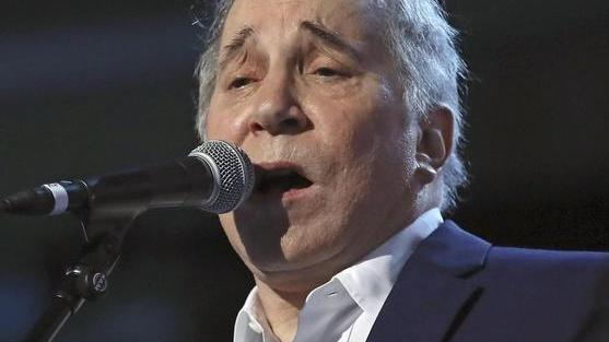 Paul Simon sulle orme di Dylan Ceduti alla Sony 60 anni di musica