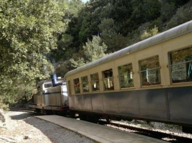 Il trenino verde ricorda D.H. Lawrence 