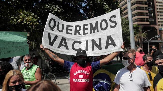 Covid: Brasile, bilancio vittime supera quota 330mila