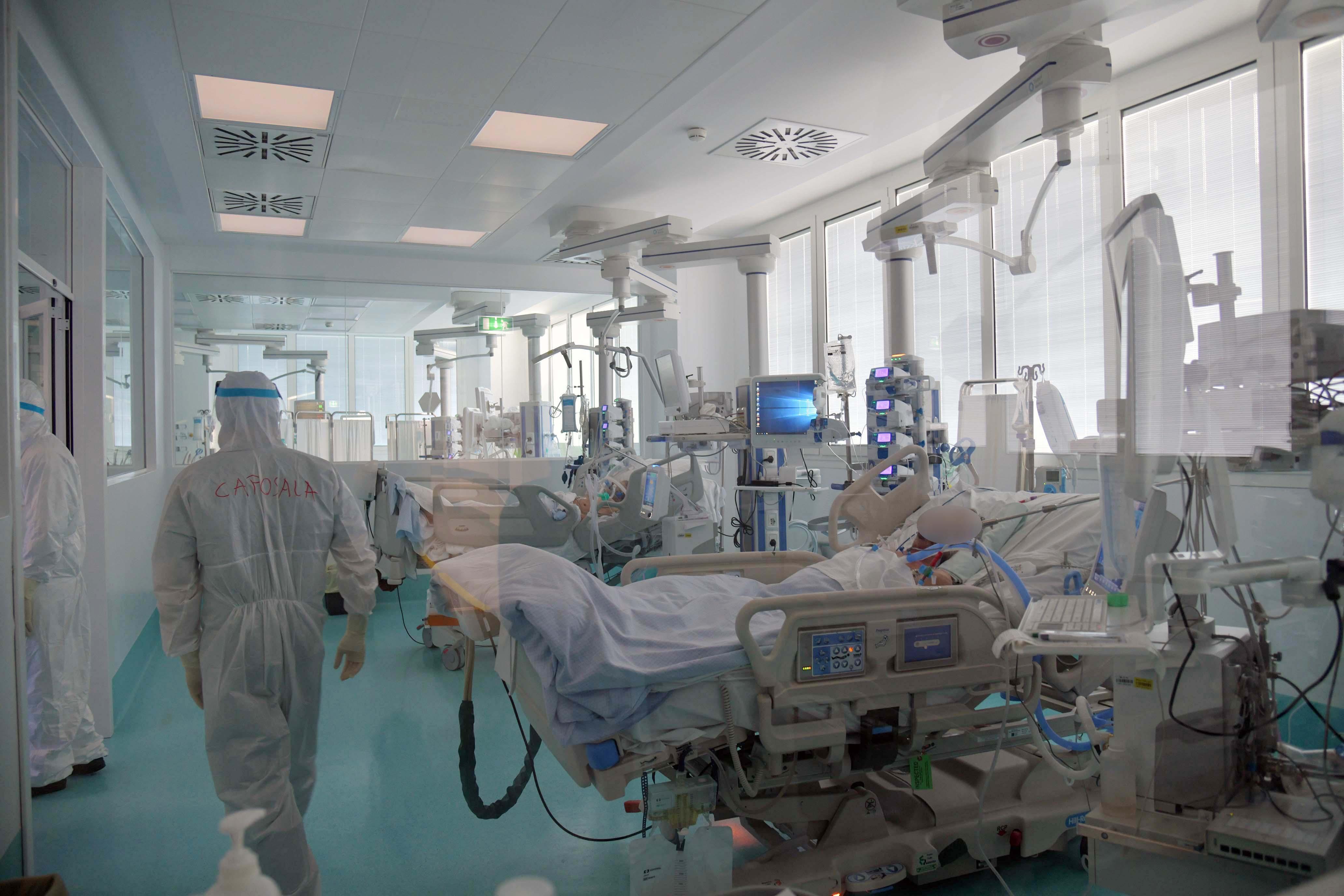 Covid, settimana durissima nell'isola: 2288 nuovi casi