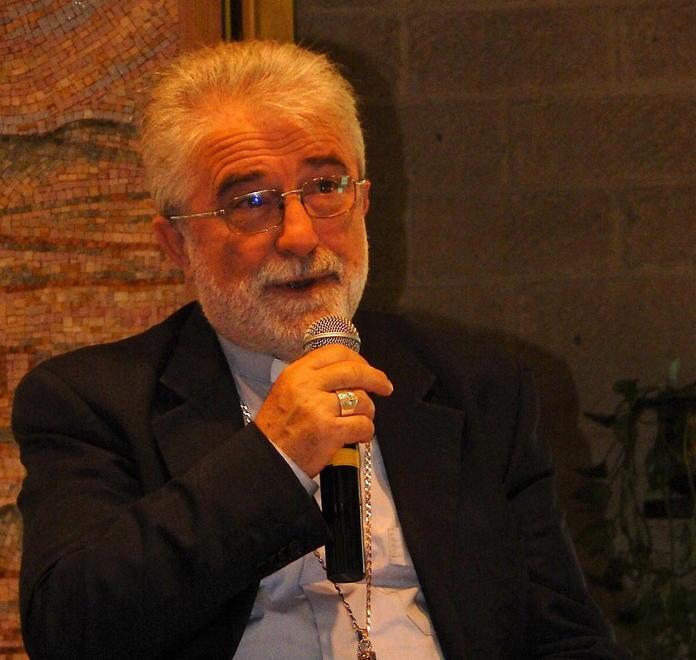 LA PASQUA CI AIUTI A DARE RISPOSTE NUOVE AL MONDO