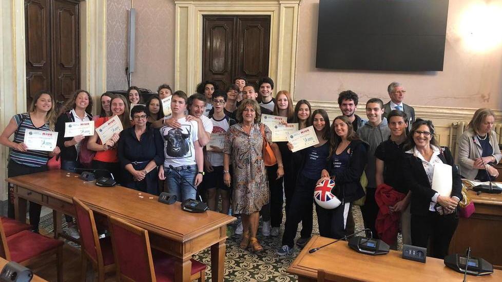 Il Ministero dell'Istruzione premia il liceo livorense per i suoi 71 studenti-atleti - I nomi