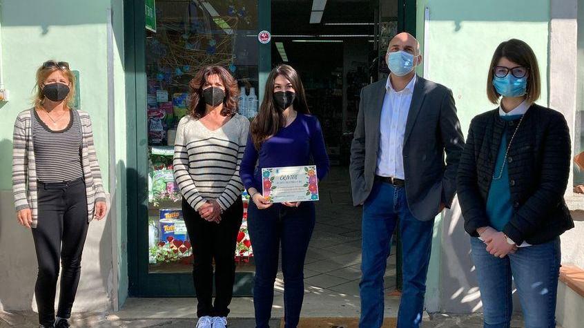 Da commesse a titolari Due attività resistono grazie a Cristina e Martina