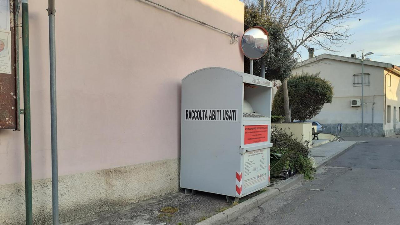 Un marciapiede vietato ai pedoni