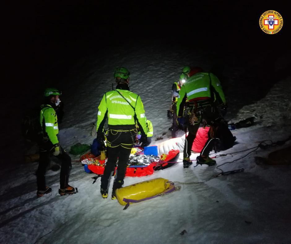 Alpinista ferito durante una discesa dal Monte Tambura