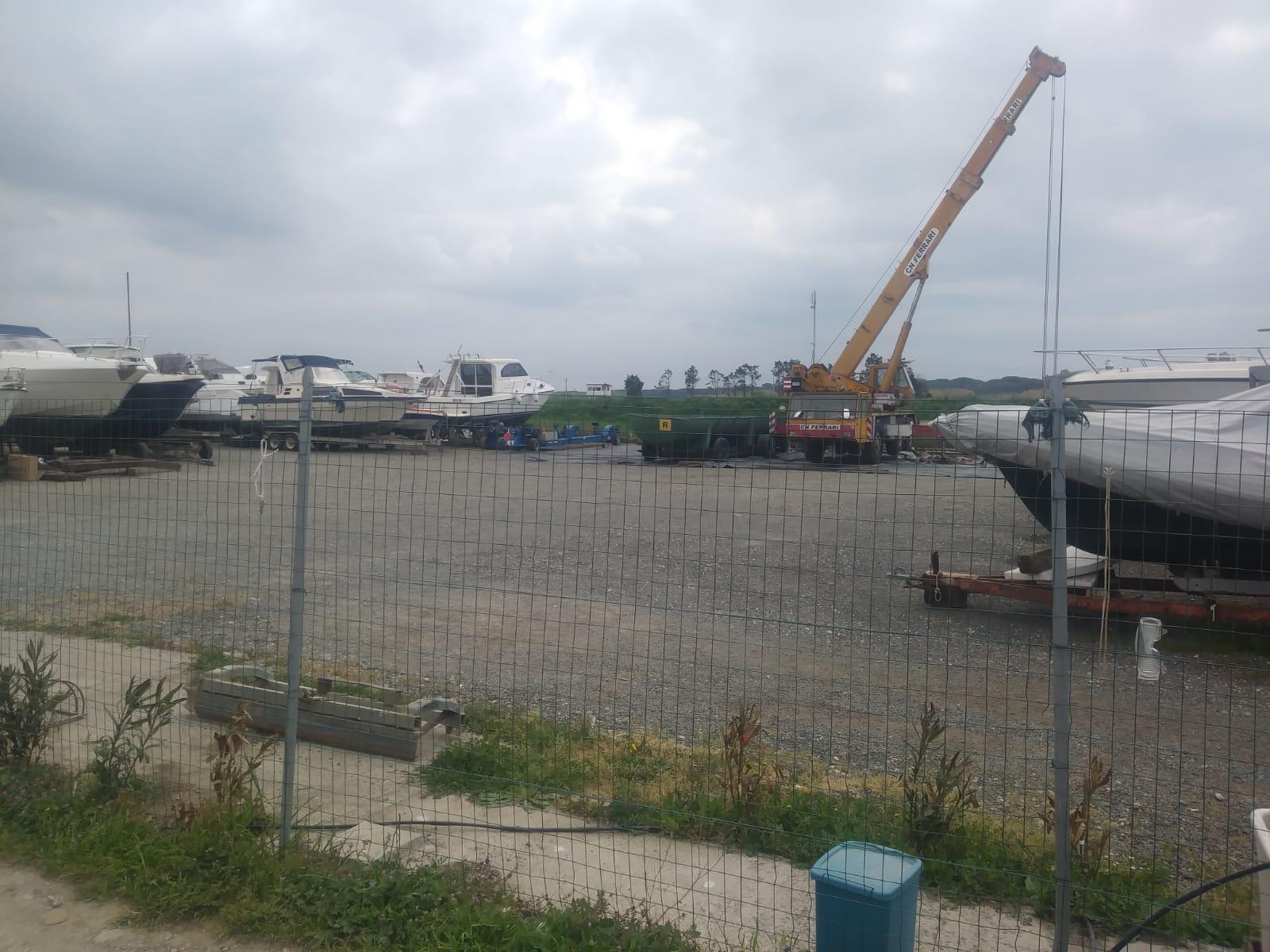 Raid nei cantieri navali, spariti due motori
