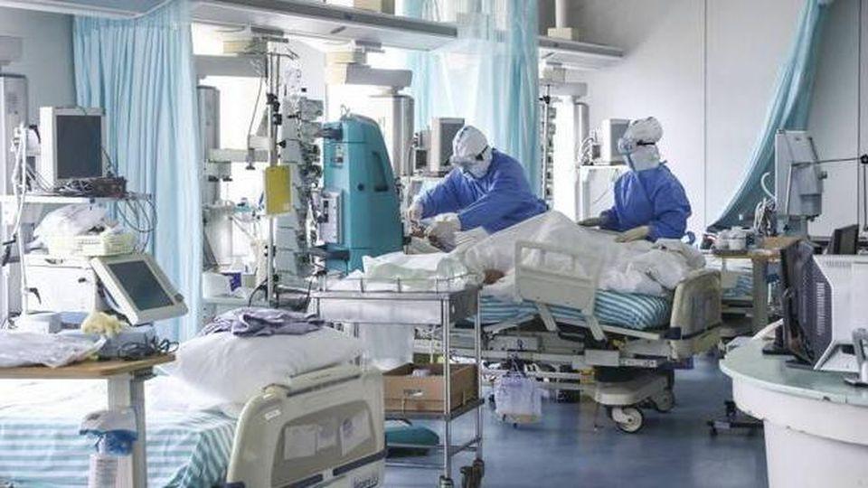 Covid, quattro decessi. Pochi contagiati, ma solo per il calo dei tamponi
