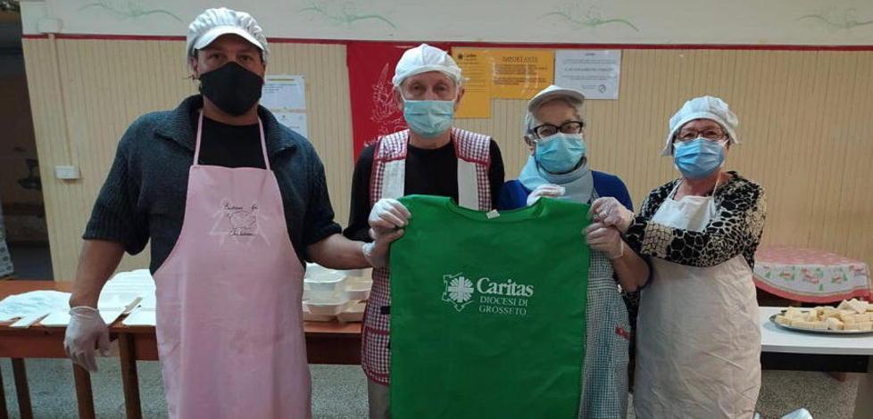 Settanta pasti distribuiti dalla Caritas