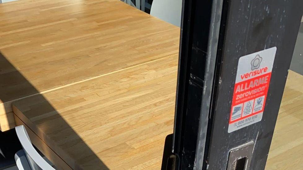 Carpi. Via Ariosto, settima spaccata Maxi rissa in piazza Garibaldi