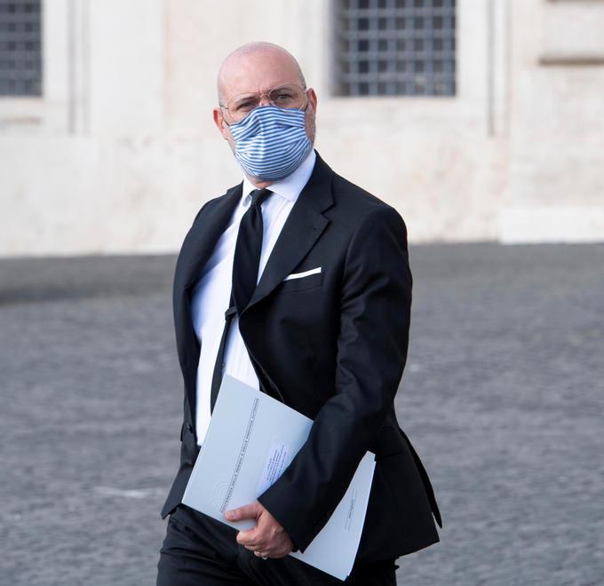 Campogalliano. Blitz dei negazionisti a casa di Bonaccini Indagano i carabinieri Ecco cosa è accaduto