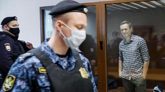 Media, Navalny ricoverato, difficoltà respiratorie