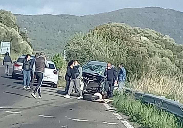 Scontro fra due auto fra Ottana e Sarule: un morto