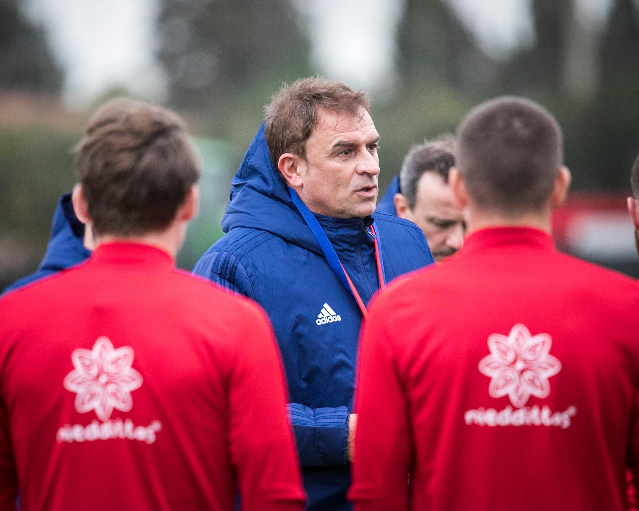 Leonardo Semplici ad Asseminello con i giocatori