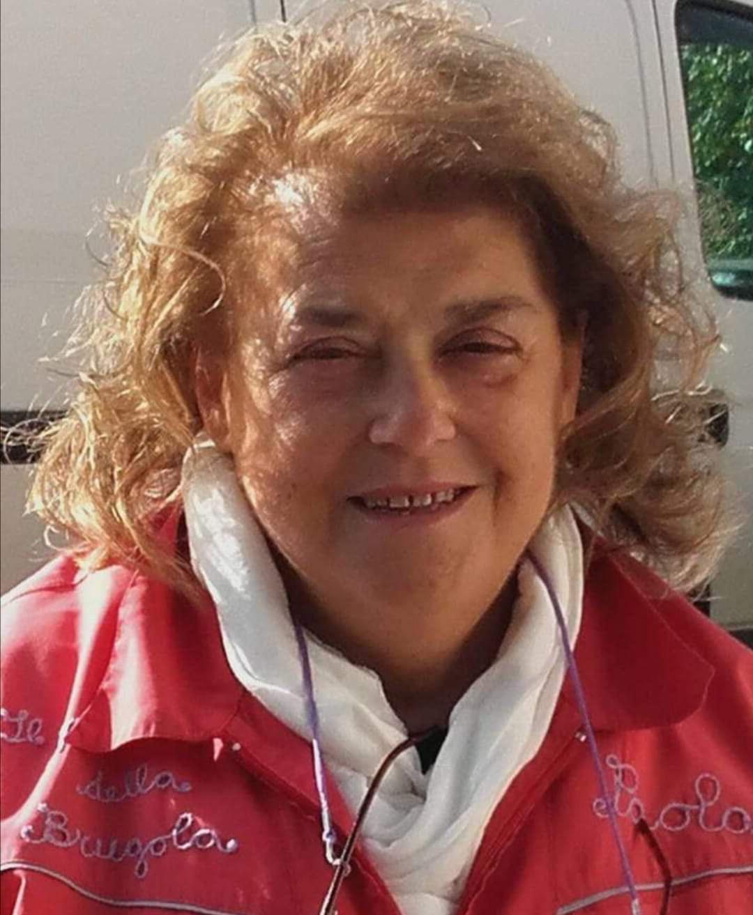 «Solo una videochiamata, sei morta sola: è atroce per noi averti perso così» 