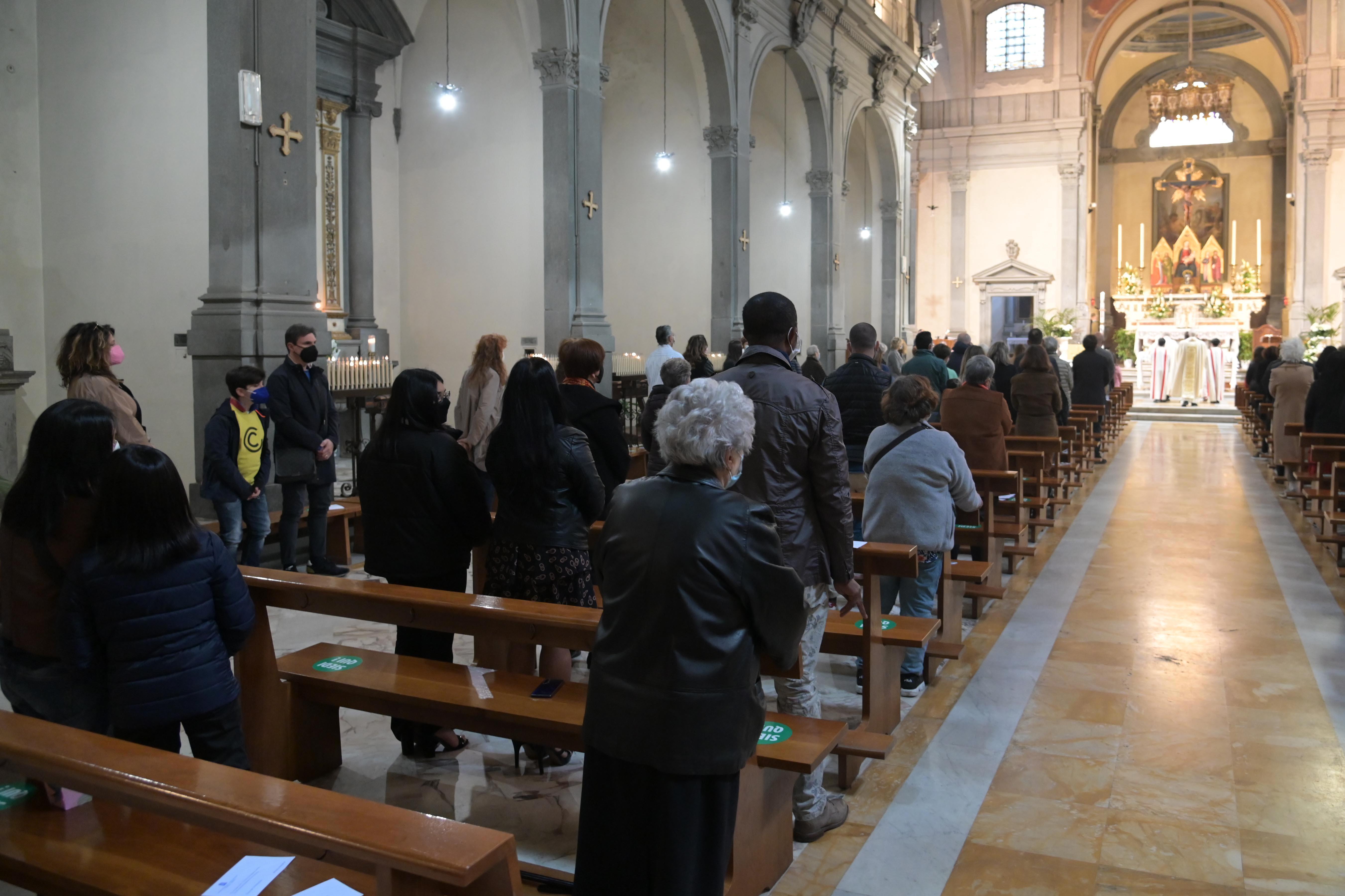 Chiusa in chiesa tutta la notte, disavventura di una suora