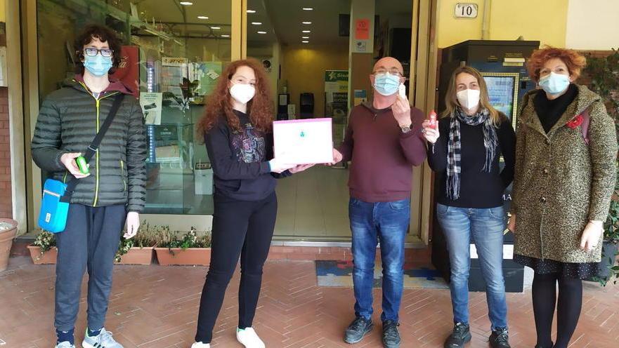 Piccoli posacenere tascabili contro il degrado e per l’ambiente